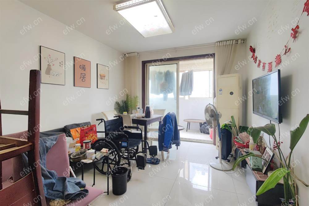广晟苑二室一厅一卫中等装修