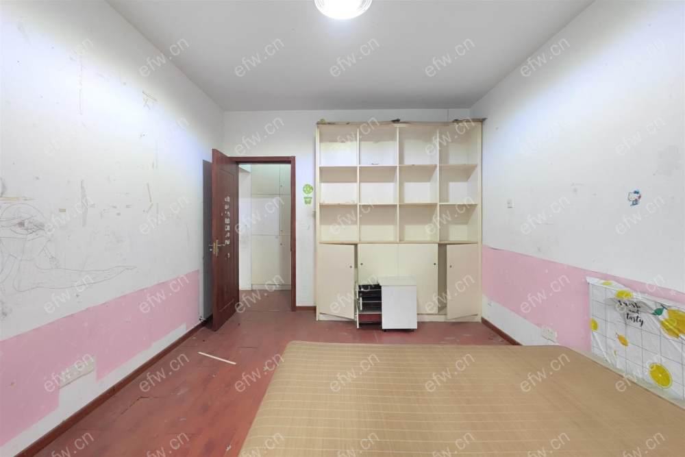 塔影景苑 3室2厅出售