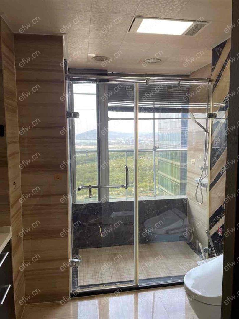 蠡湖香樟园精装4室  随时看房 拎包入住
