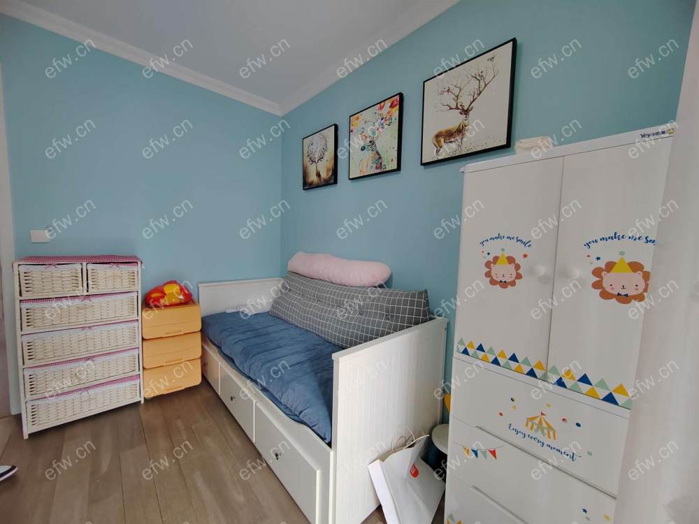 自住豪华        装修