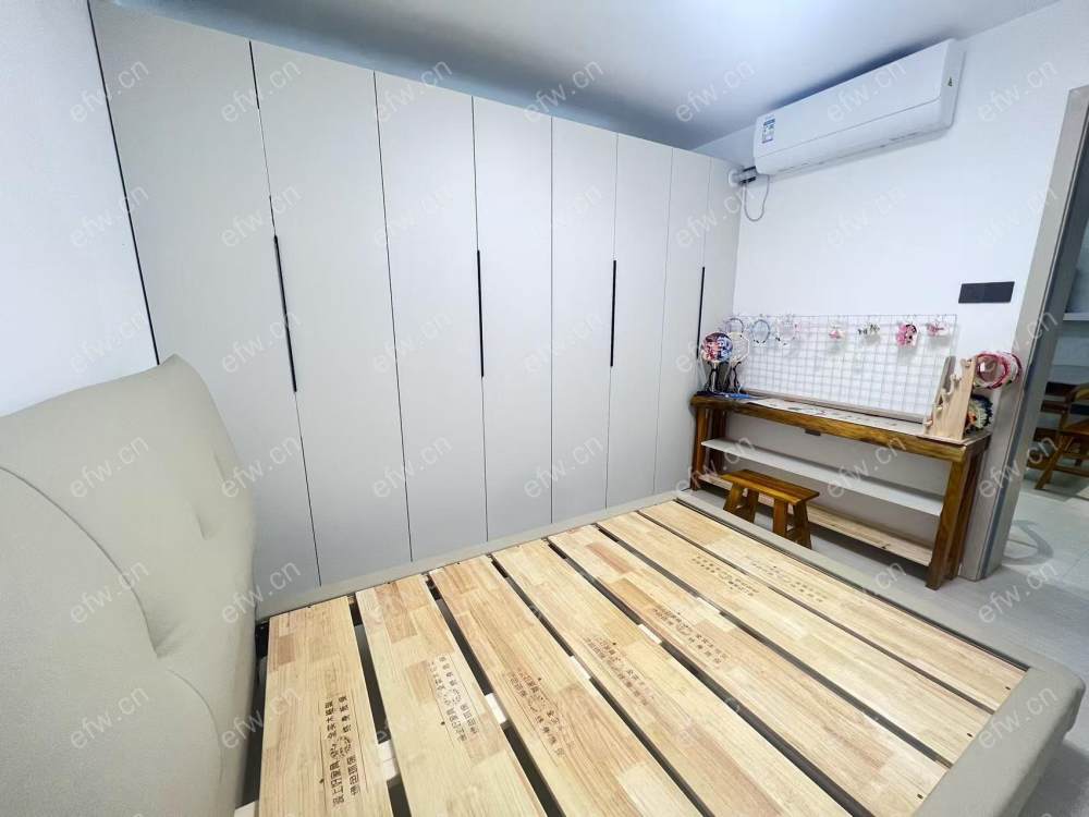 芦庄一区精装2室  随时看房 拎包入住