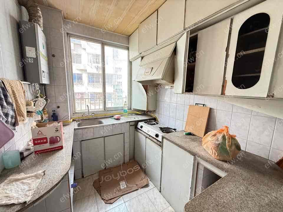 荷花里精装3室  随时看房 拎包入住