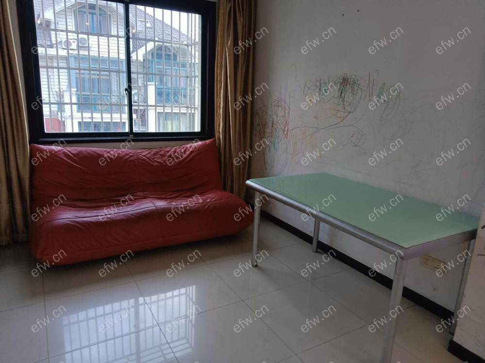 精装修，拎包入住