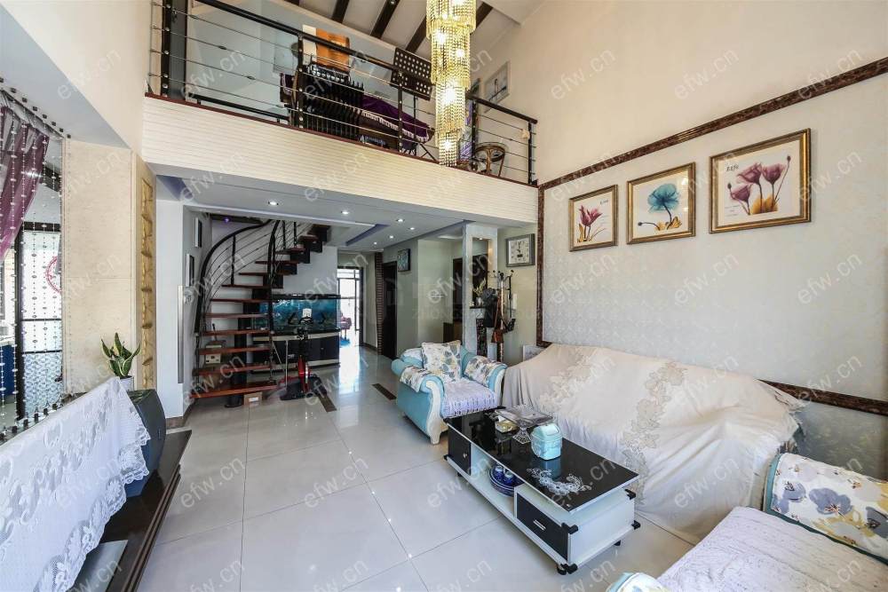 village room房 全明户型 另送家电