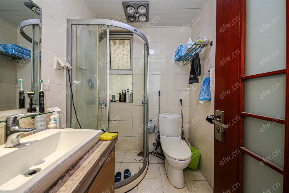 village room房 全明户型 另送家电