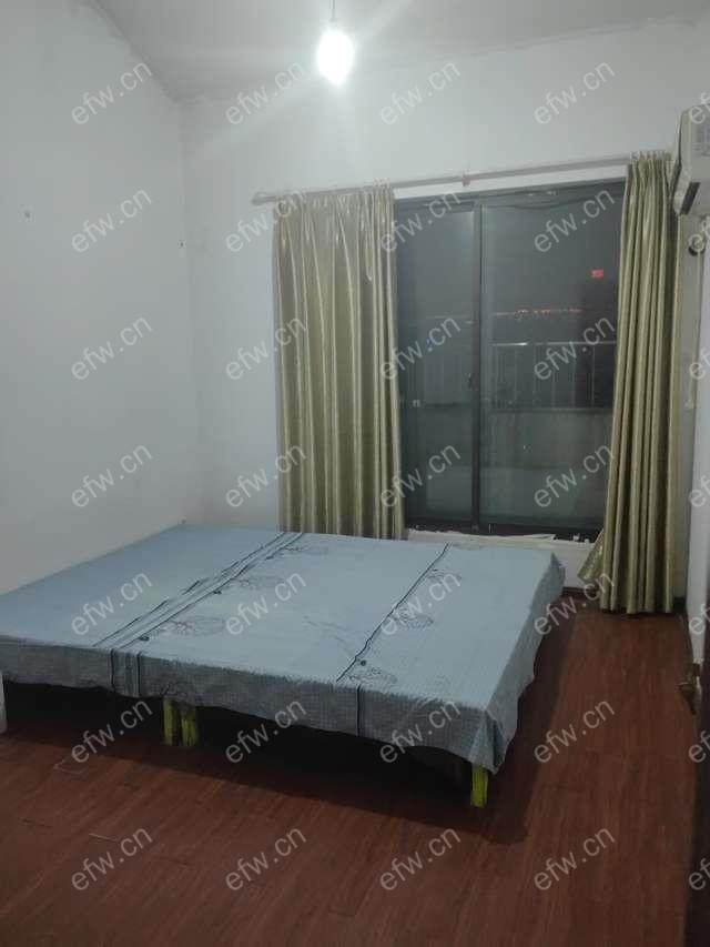 精装两室，南北通透，拎包入住