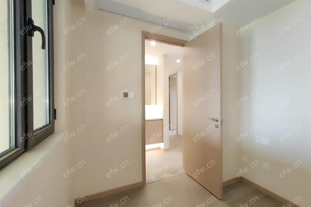 新城天一府 房东买后从没住过 看房密码 诚心出售