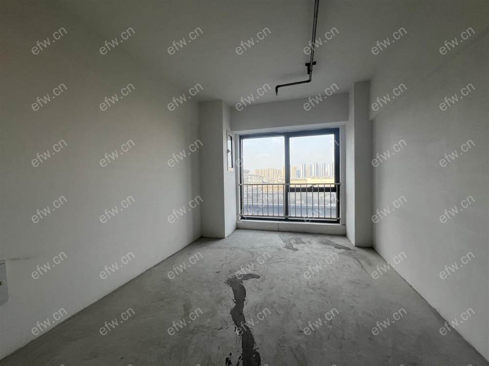婚装全明东边户1房,万荟城 格局工整合理