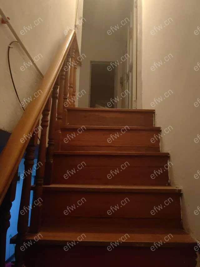 精装两室，南北通透，拎包入住