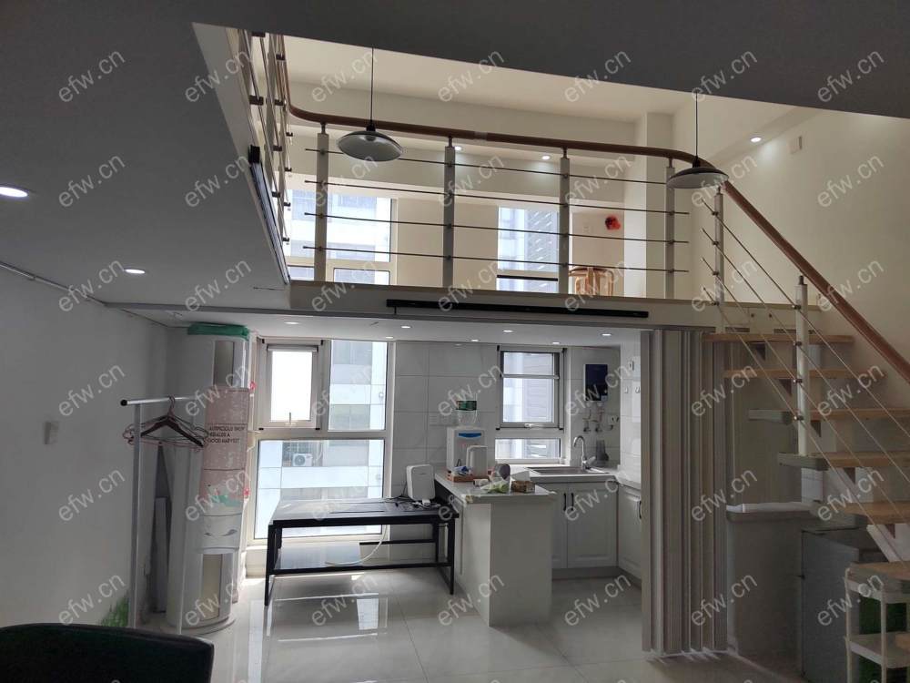 户型方正精装修采光好
