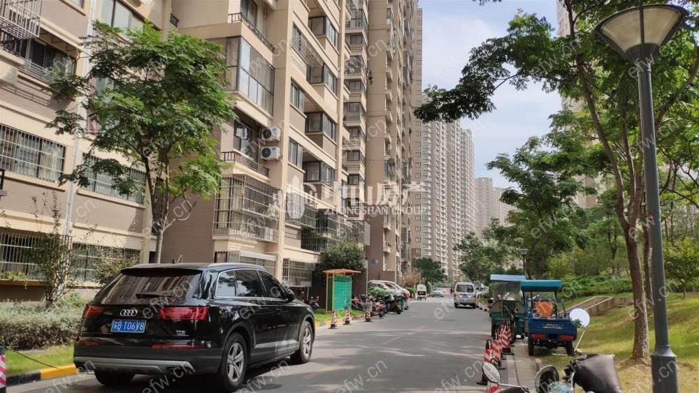 东璟家园A区 精装二房 拎包入住
