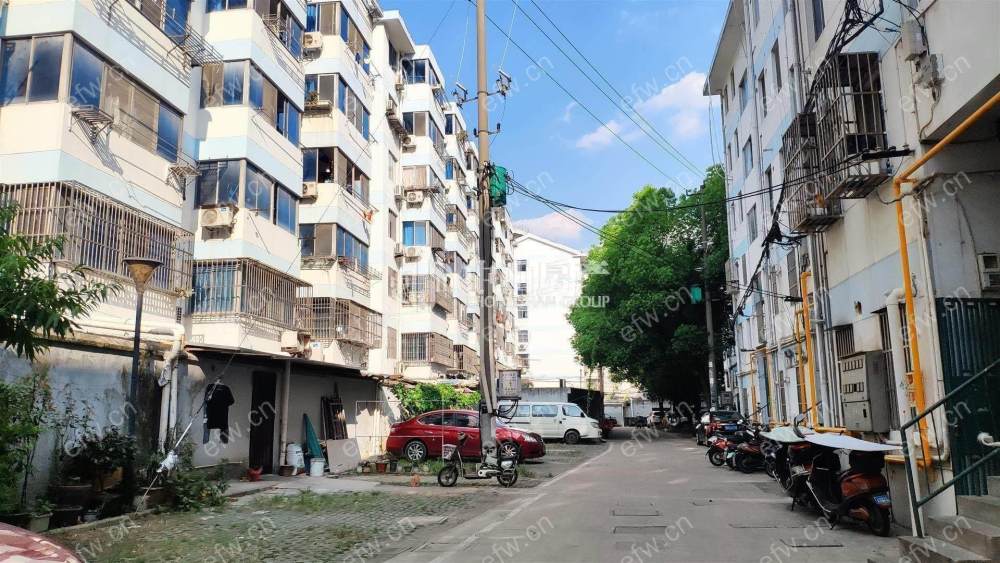 交通便利  价格美丽 楼层好