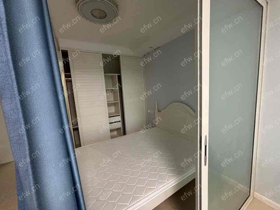 兴源北路638号（金马商城）精装1室  随时看房 拎包入住