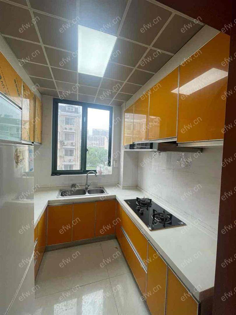 两房出租，设施齐全，拎包入住