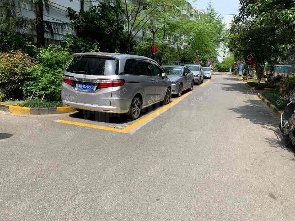 百岁坊巷 1室2厅精装修