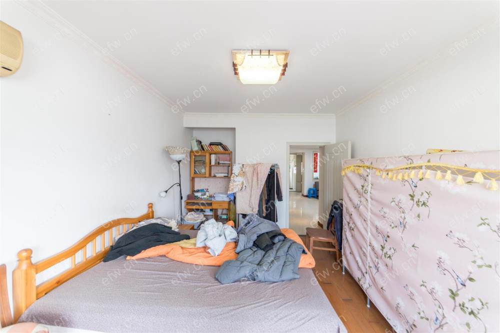 village   精装通透大room房 area平只要price万 家具家电全留