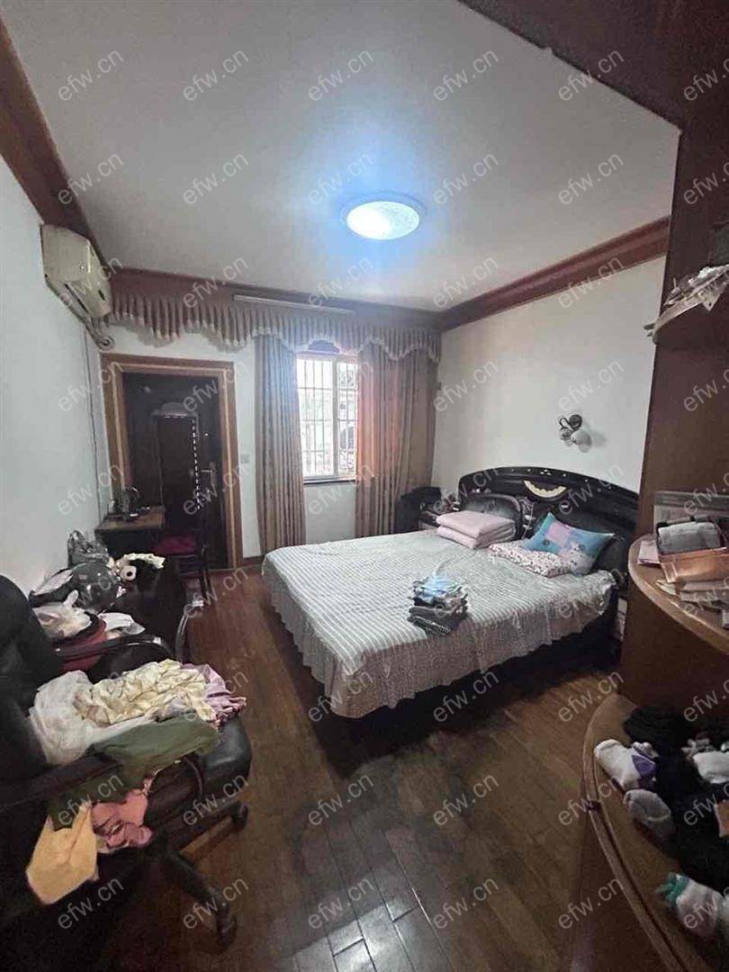 精装三房，家具家电齐全