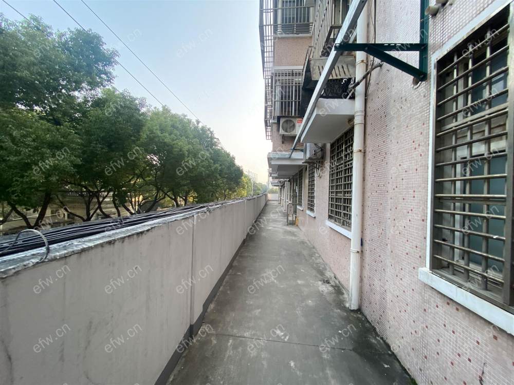 溪南新村（376-458） 难得一见的精装小户型,总价低,朝向好！