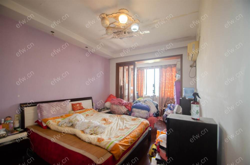 芦庄带3个阳台，出行方便