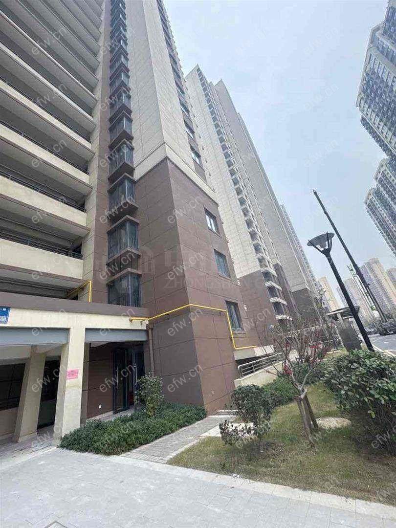 精装修，拎包入住