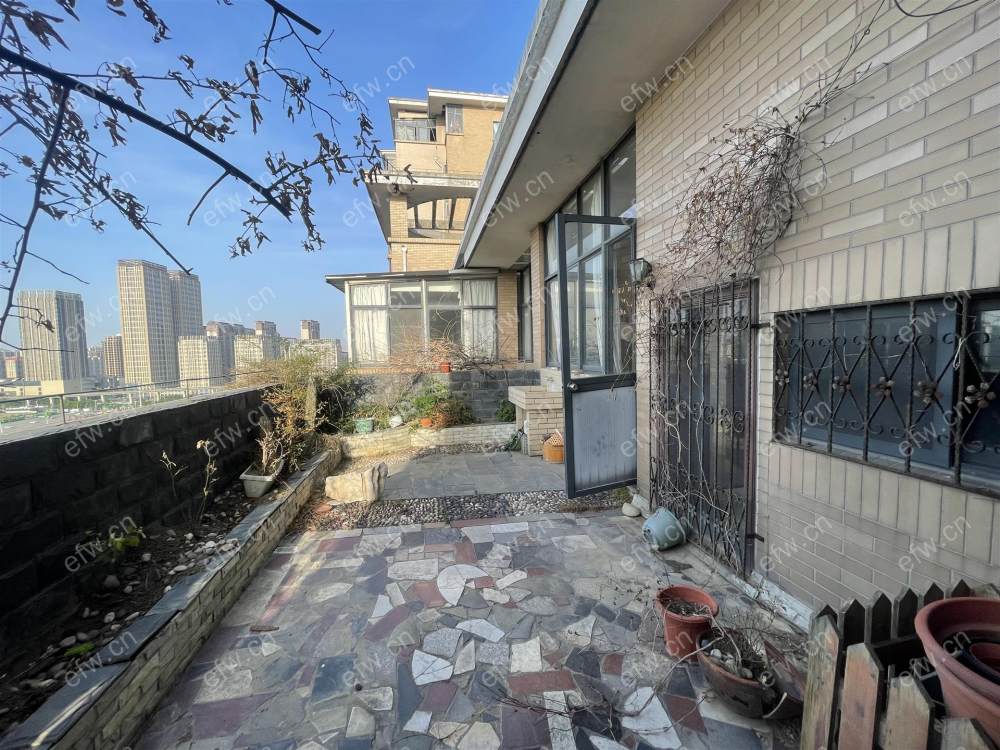 凤翔馨城精装复式3房 送花园