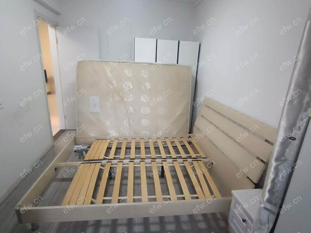 东璟家园小高层，精装修，设施齐全，