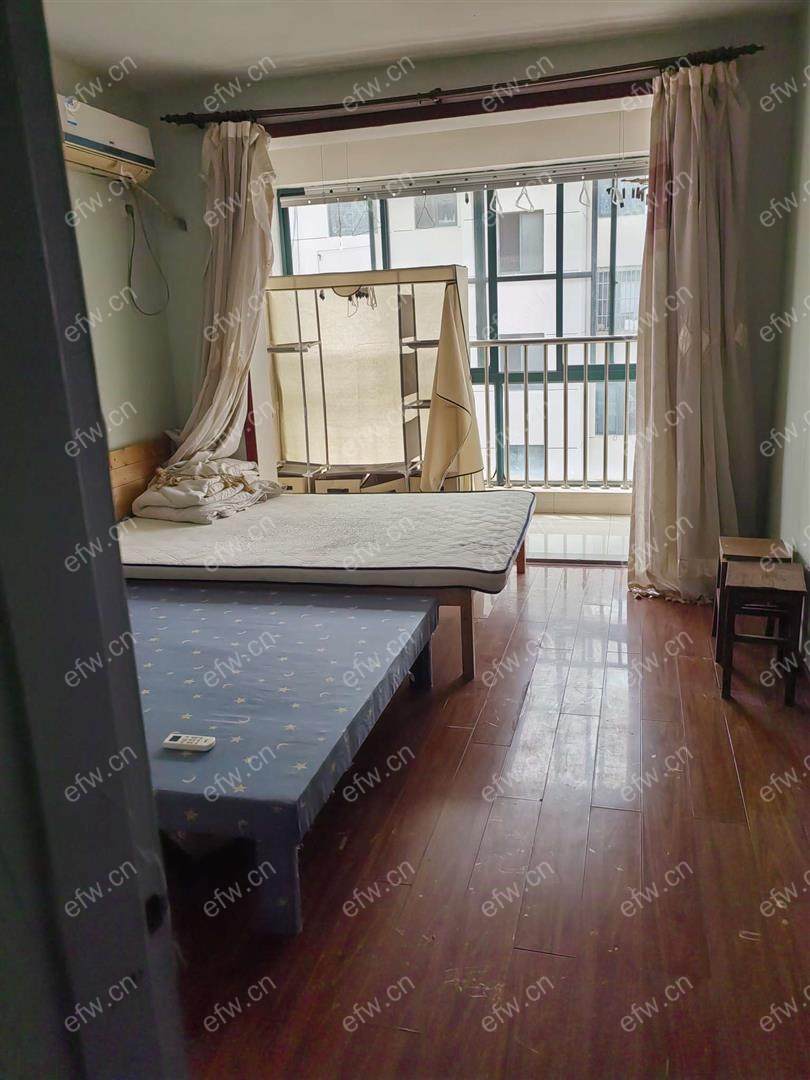 勤新苑精装1室  随时看房 拎包入住