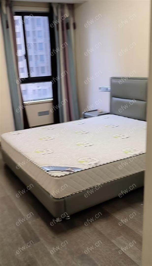 精装三房带地暖