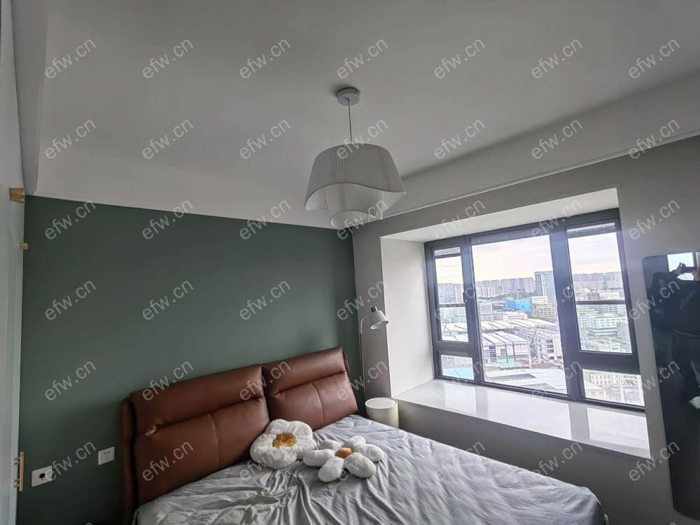 华发首府精装3室  随时看房 拎包入住