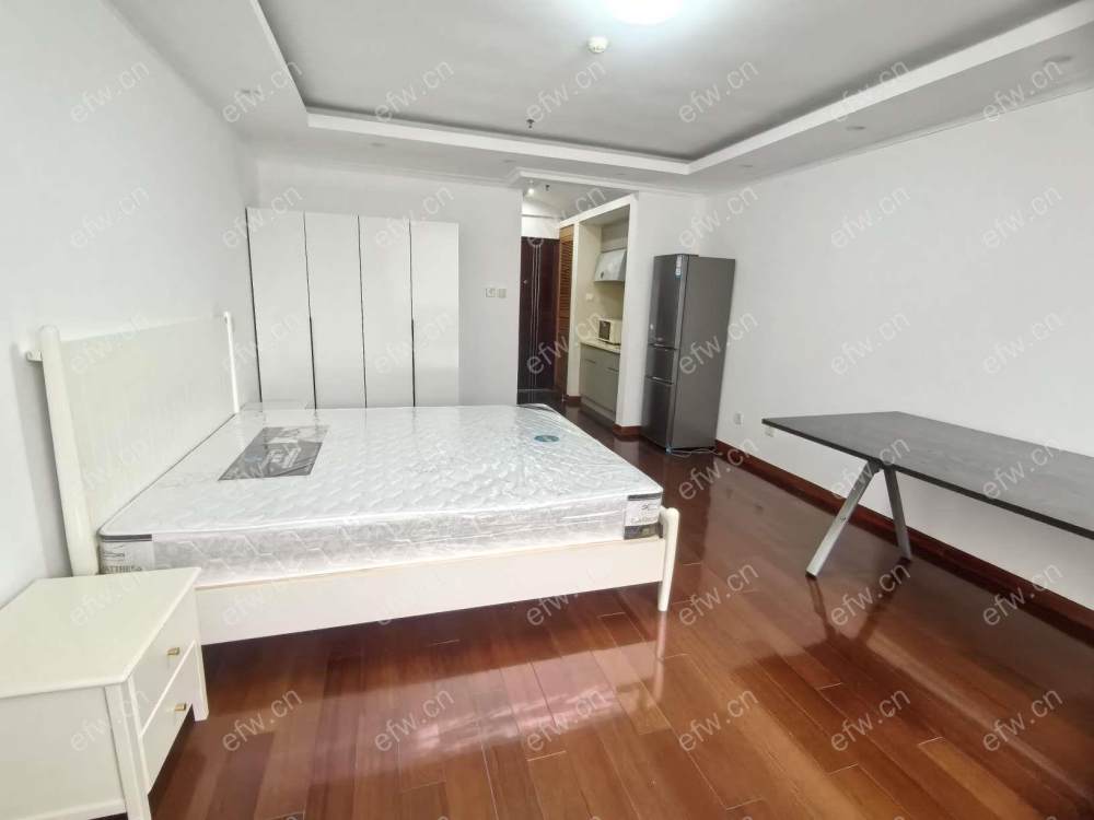 钱龙尊邸精装1室  随时看房 拎包入住