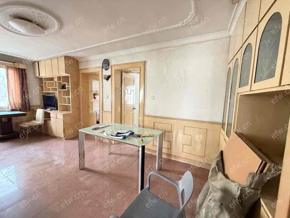 荷花里精装3室  随时看房 拎包入住