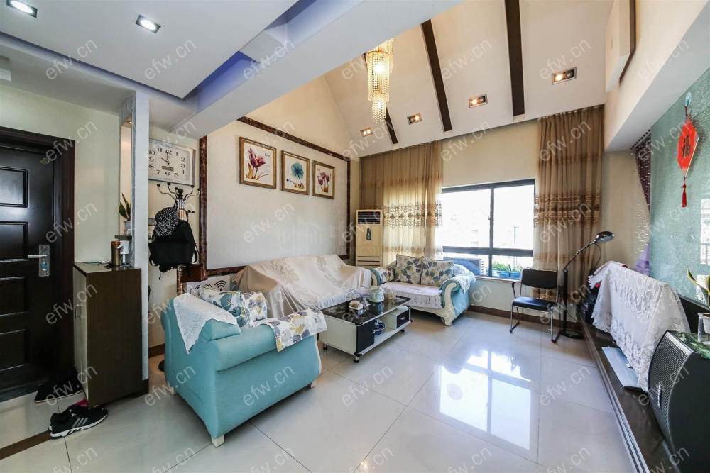 village room房 全明户型 另送家电