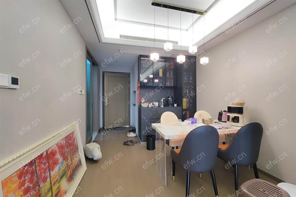 绿城精装3室2厅2卫出售