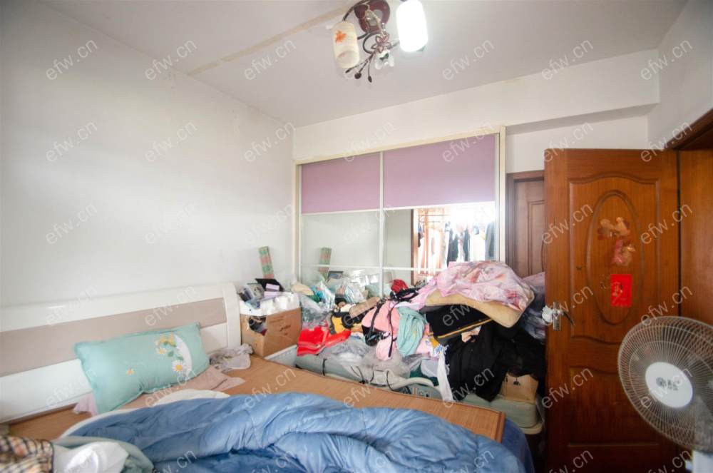芦庄带3个阳台，出行方便
