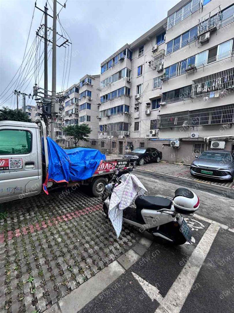 刘潭三村 2室1厅 诚心