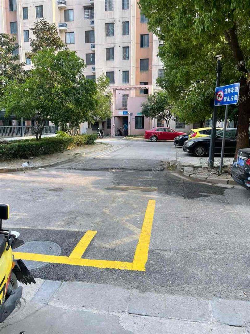 房子出租，小区排，采光好