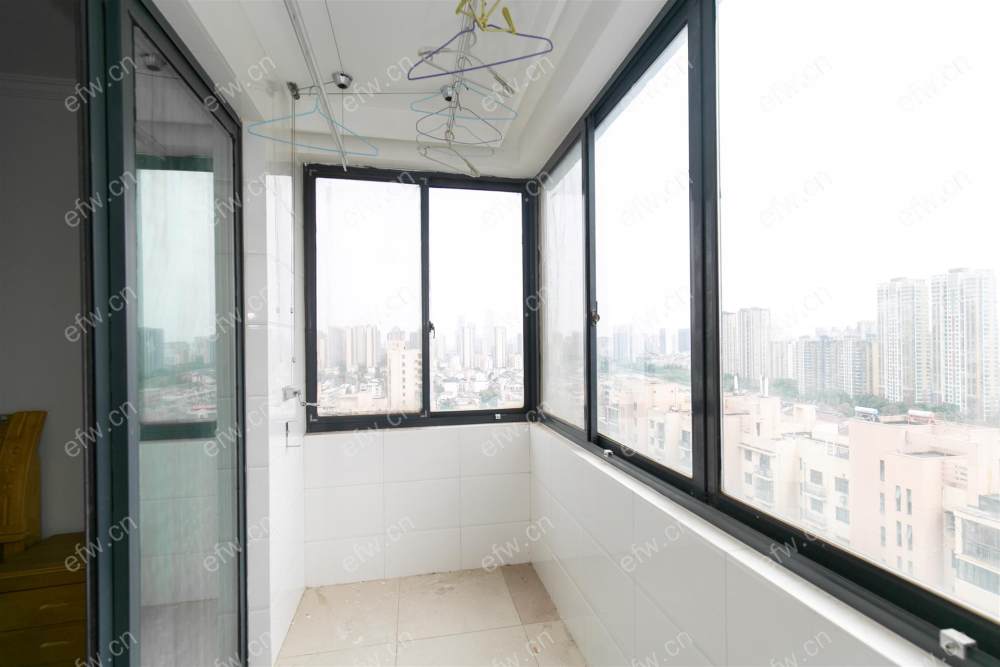 住友家园（新） 难得一见的精装小户型,总