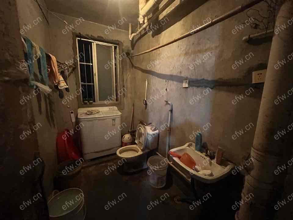 长宁苑二区B毛坯两房出售