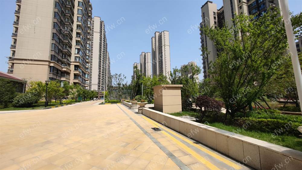 诚信出售看房随时顶楼