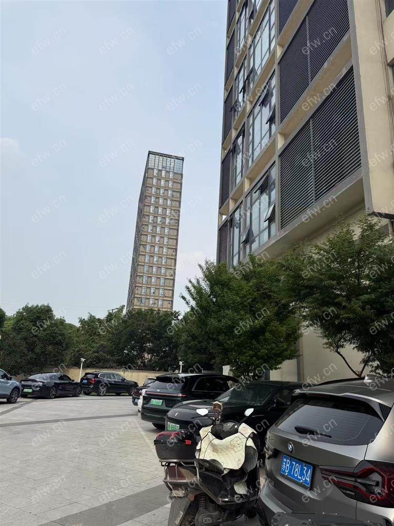 中堂领寓  房东自住房  拎包入住