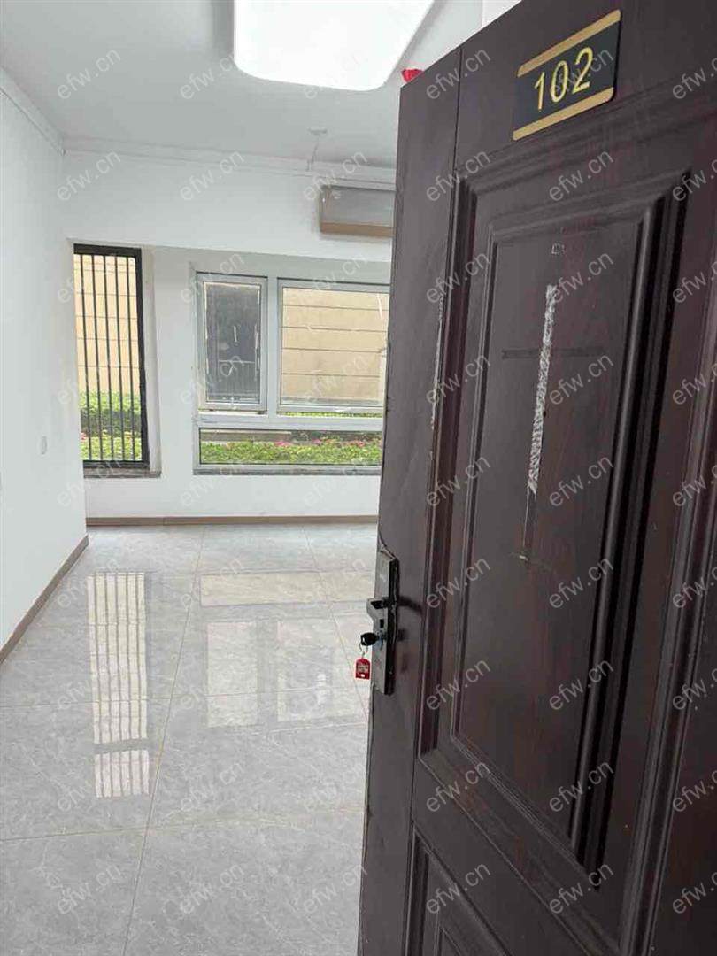 湾流空间精装1室  随时看房 拎包入住