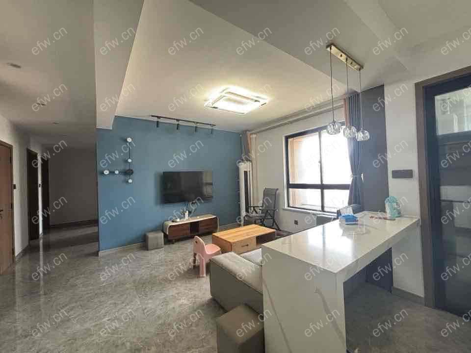西郊佳苑 精装三房 中间楼层