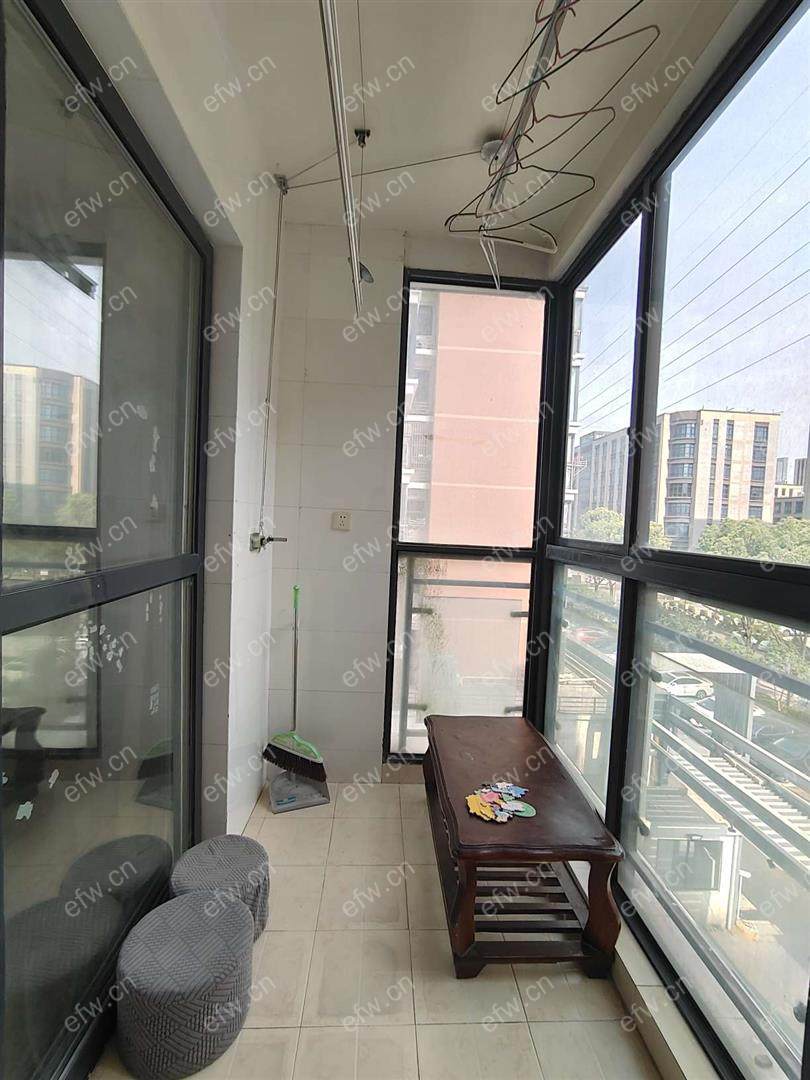 鸿桥苑    简装3室2厅