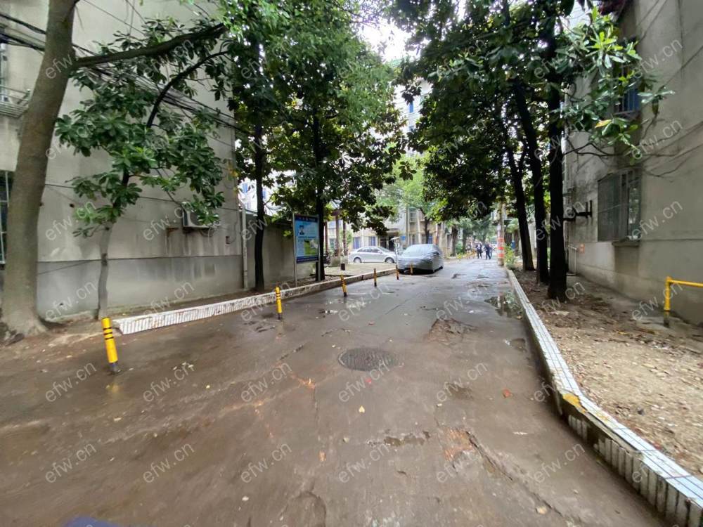 出售看              房方                        便