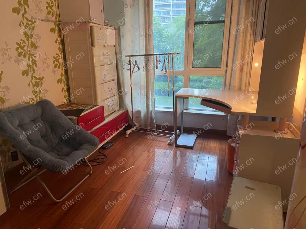 八院，东林中学旁尚城绿园出租，精装3房