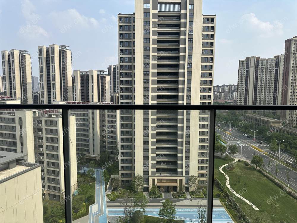 房东诚心出租，2800低价