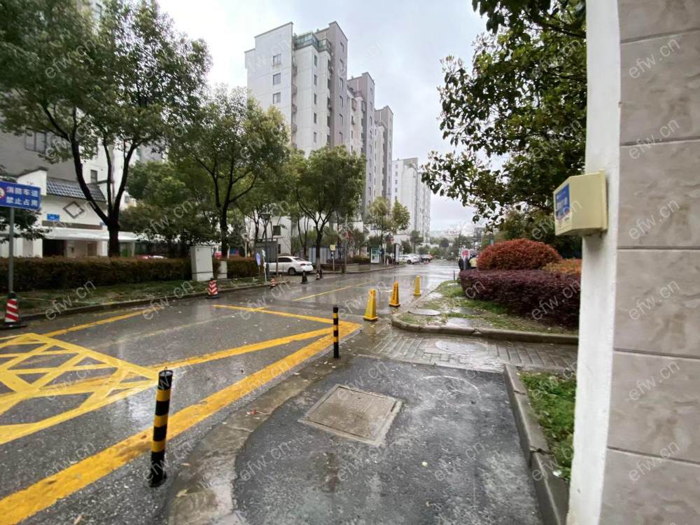 锡景苑 毛坯2室1厅出售