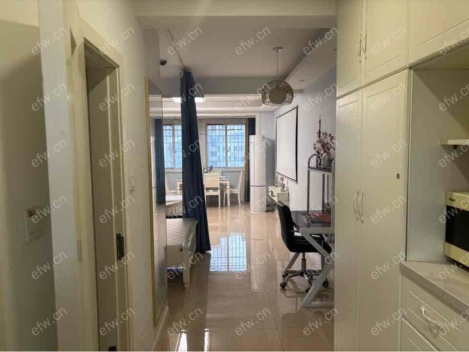 兴源北路638号（金马商城）精装1室  随时看房 拎包入住
