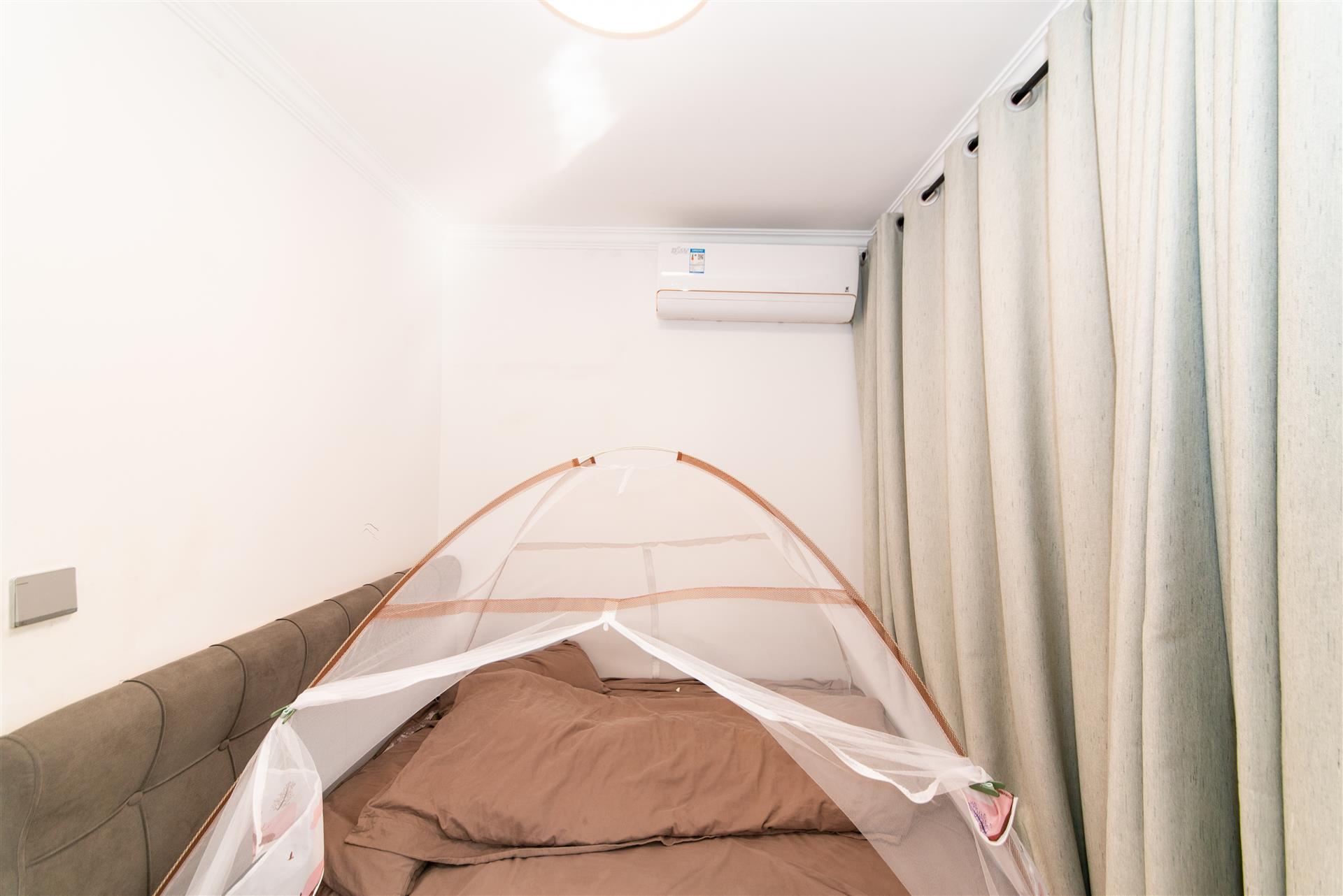婚装全明东边户1房,新街巷小区 格局工整合理