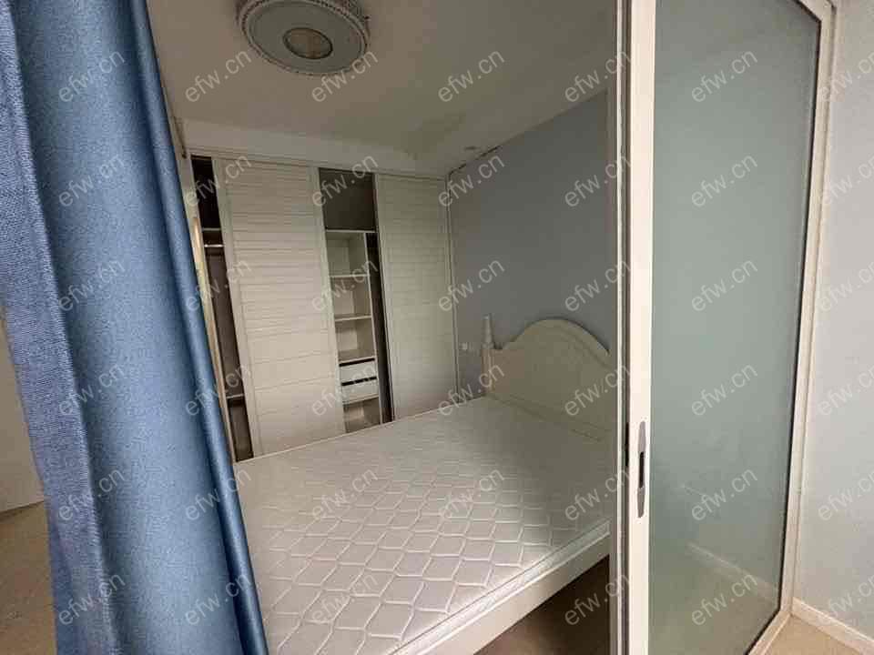 兴源北路638号（金马商城）精装1室  随时看房 拎包入住
